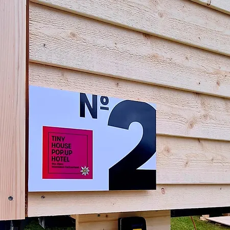 Tiny House Pop Up Des Alpes إنترلاكن